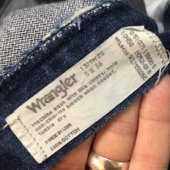 Wrangler VTG Cowboy Cut Medium Wash Jeans size 5x36 - Picture 11 of 11